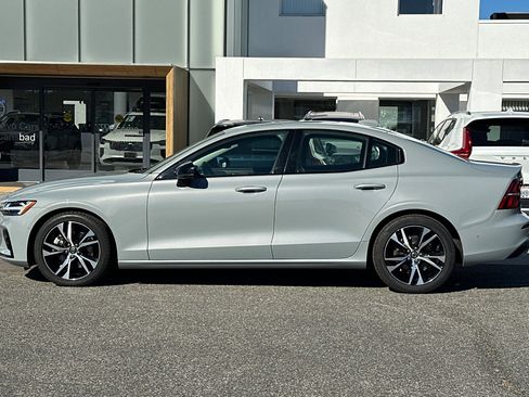 Certified 2025 Volvo S60 B5 Plus image 7