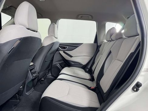 Used 2021 Subaru Forester AWD/4WD image 32