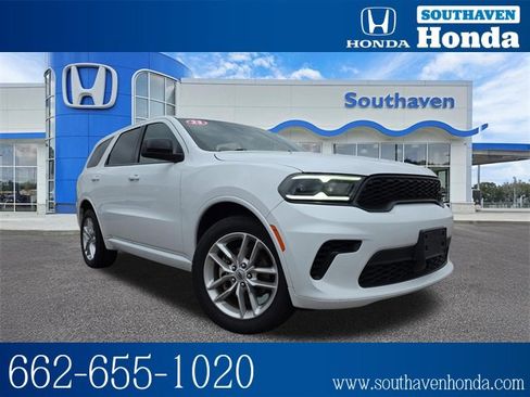 Used 2023 Dodge Durango GT image 1