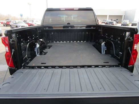 Certified 2024 Chevrolet Silverado 1500 LT w/ Z71 Off-Road Package image 21