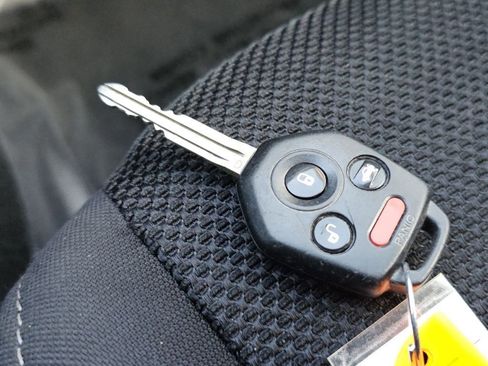 Used 2013 Subaru Crosstrek 2.0i Premium w/ Popular Pkg 2 image 33