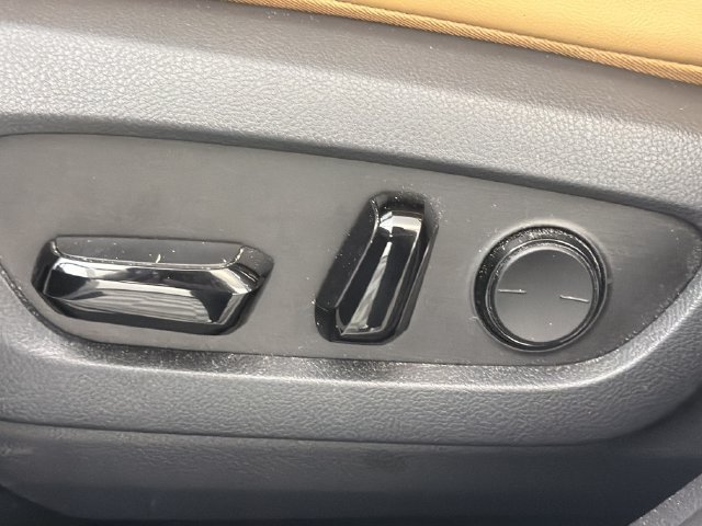 Used 2025 Lexus NX 250 FWD w/ Accessory Package (Z1) image 14