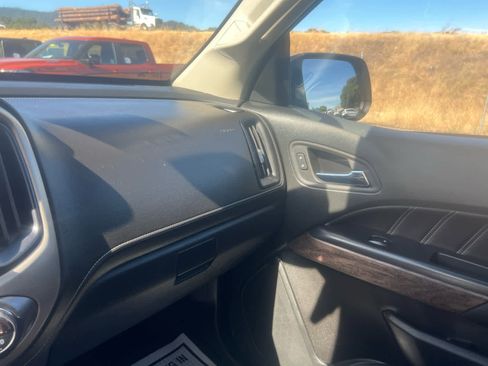 Used 2022 GMC Canyon Denali w/ Denali Black Edition Package image 22