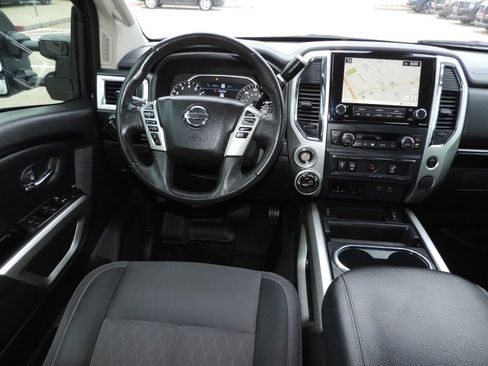 Used 2021 Nissan Titan SV w/ SV Convenience Package image 21