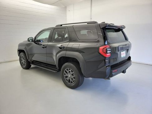 Used 2026 Toyota 4Runner SR5 AWD/4WD image 7