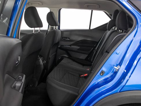 Used 2023 Nissan Kicks SV FWD image 18