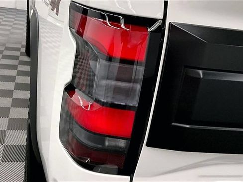 New 2026 Nissan Frontier PRO-4X AWD/4WD image 22