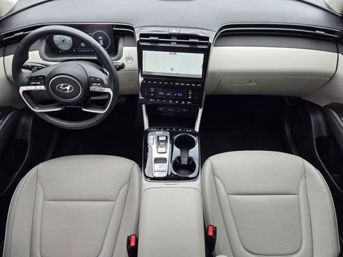 Certified 2023 Hyundai Tucson Limited FWD image 28