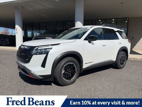 New 2026 Nissan Pathfinder Rock Creek image 3