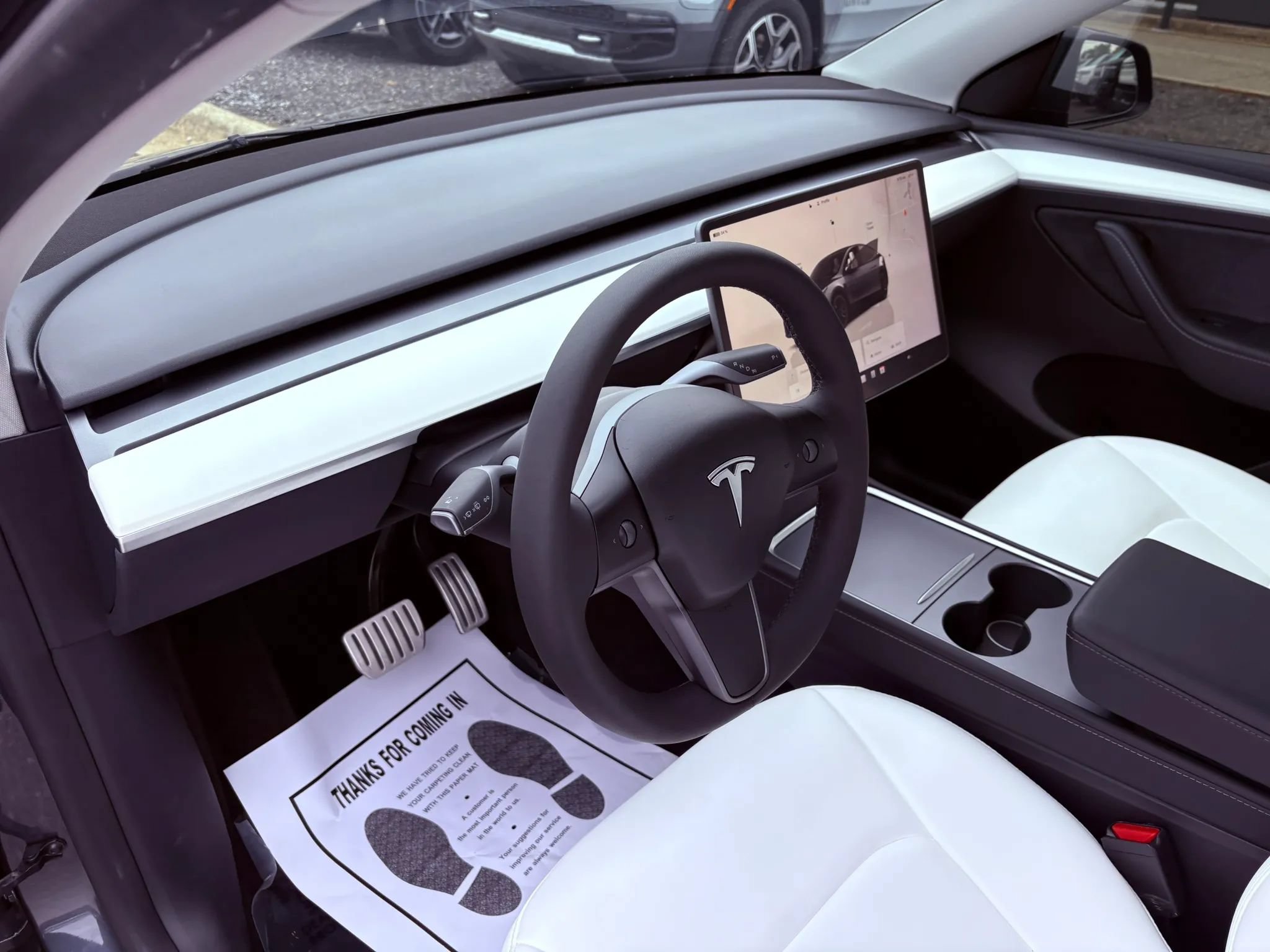 Used 2023 Tesla Model Y Performance AWD/4WD image 8
