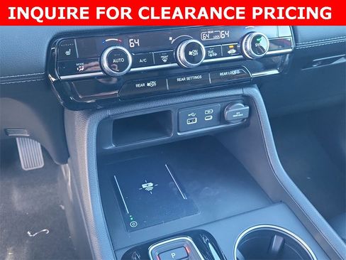 New 2025 Honda Pilot Touring image 14