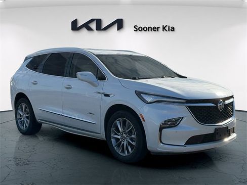 Used 2023 Buick Enclave Avenir w/ Avenir Technology Package image 8