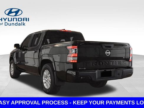 Used 2022 Nissan Frontier SV w/ Technology Package image 2