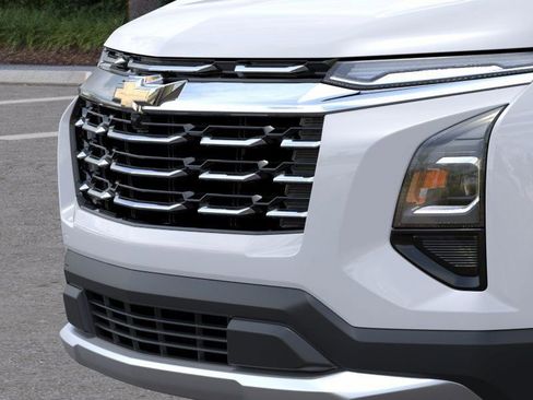 New 2026 Chevrolet Equinox LT FWD image 13