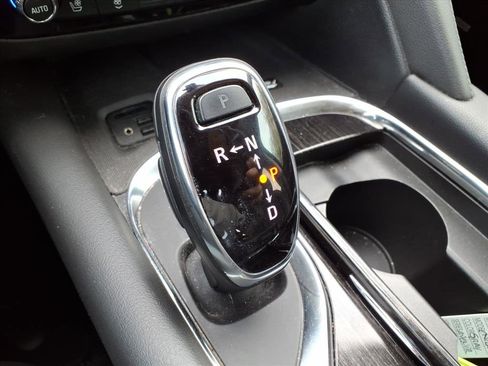 Used 2021 Buick Enclave Avenir w/ Avenir Technology Package image 23