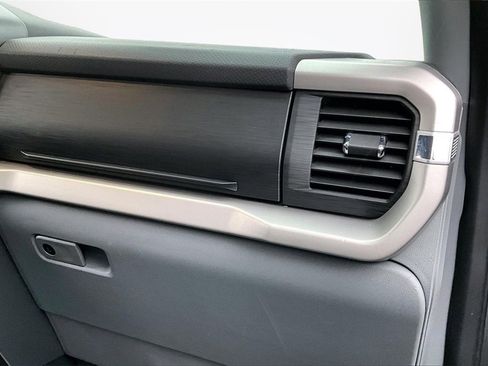 Used 2022 Ford F150 XLT w/ XTR Package image 25