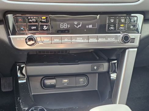 New 2026 Kia Seltos SX AWD/4WD image 16