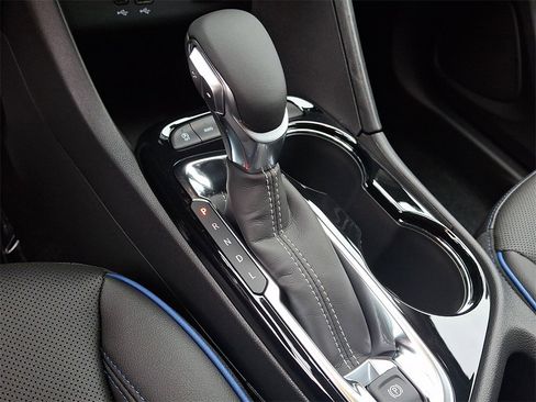 New 2026 Buick Encore GX Sport Touring image 7