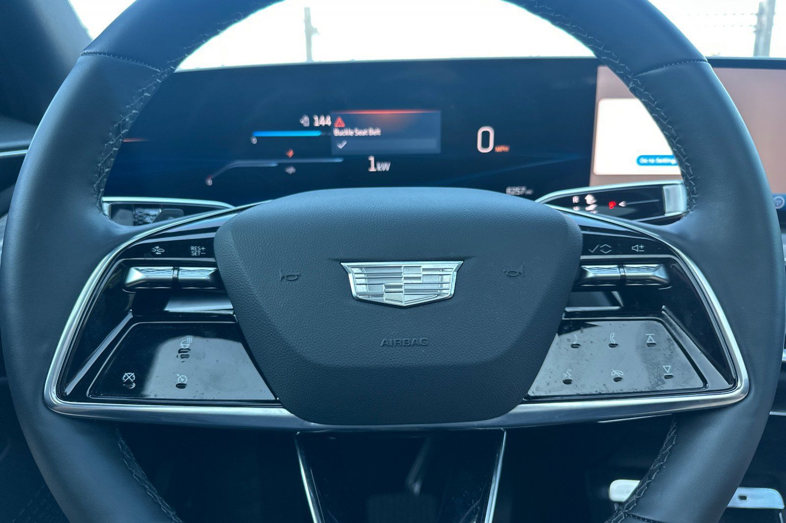 Used 2025 Cadillac Lyriq Luxury AWD/4WD image 34
