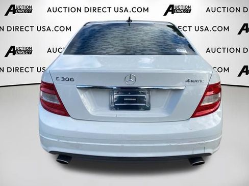 Used 2011 Mercedes-Benz C 300 4MATIC Sedan image 5