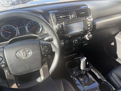 Used 2014 Toyota 4Runner Trail Premium image 12