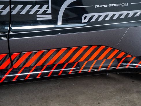 Used 2023 Audi RS e-tron GT image 21