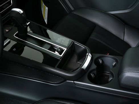 New 2026 Porsche Macan S image 19