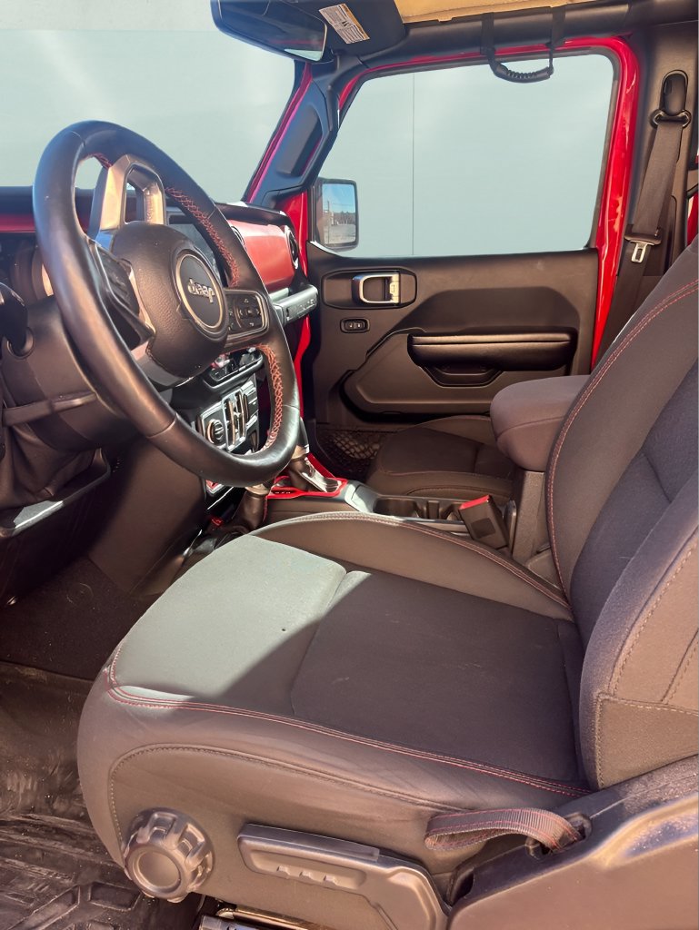 Used 2018 Jeep Wrangler Unlimited Rubicon AWD/4WD image 11
