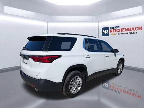 Used 2022 Chevrolet Traverse LT FWD image 4