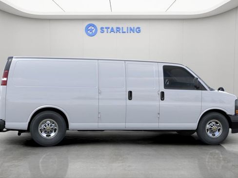 New 2026 Chevrolet Express 2500 Work Van image 5