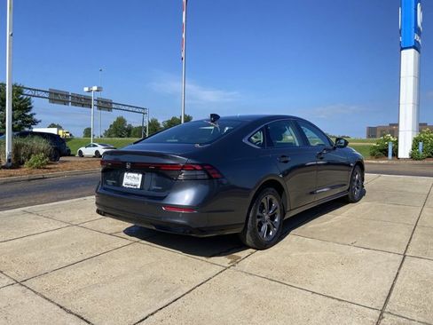 Used 2024 Honda Accord EX-L image 11