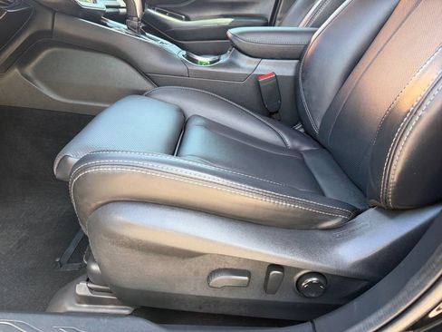 Certified 2024 Subaru Outback Limited AWD/4WD image 11