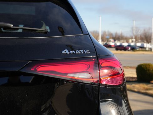 Used 2026 Mercedes-Benz GLC 300 4MATIC image 15