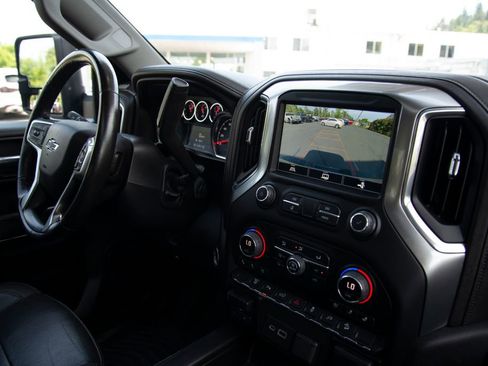Used 2022 Chevrolet Silverado 2500 LTZ w/ LTZ Plus Package AWD/4WD image 21