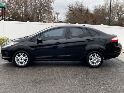 Used 2014 Ford Fiesta SE image 3