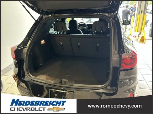Used 2024 Chevrolet TrailBlazer RS w/ Driver Confidence Package AWD/4WD image 15