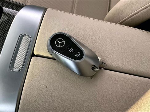Used 2026 Mercedes-Benz GLC 300 4MATIC image 15