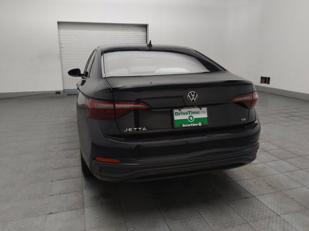 Used 2024 Volkswagen Jetta SE FWD image 6