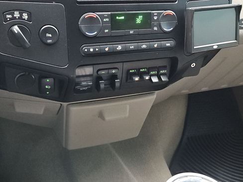 Used 2008 Ford F250 XL image 26