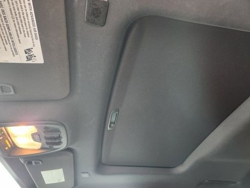 Used 2024 Chevrolet Colorado ZR2 w/ ZR2 Convenience Package III image 24