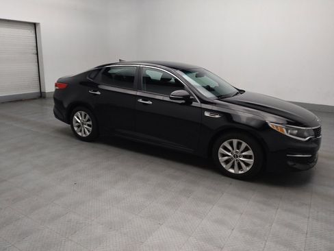 Used 2018 Kia Optima LX w/ 17" Alloy Wheels Package image 11