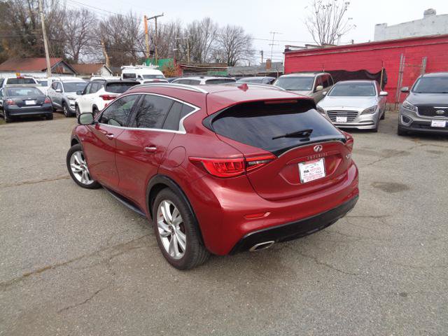 Used 2019 INFINITI QX30 FWD image 5