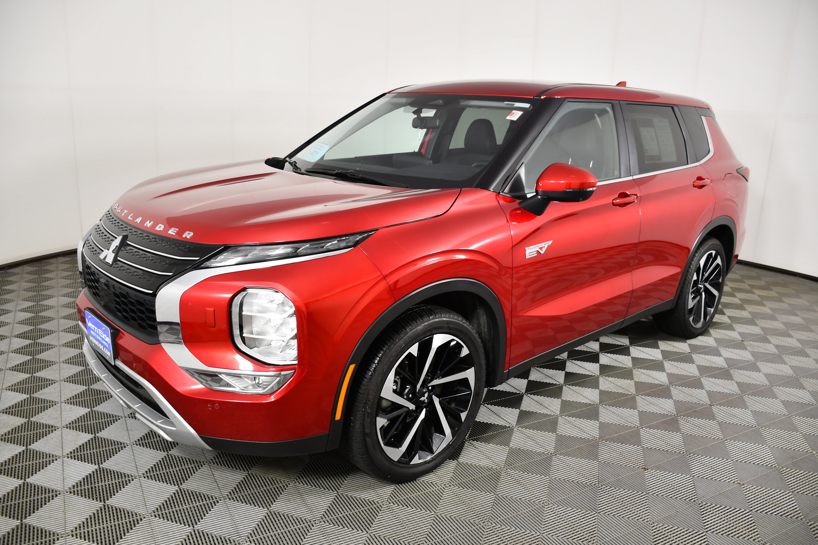 Used 2025 Mitsubishi Outlander SE AWD/4WD image 10