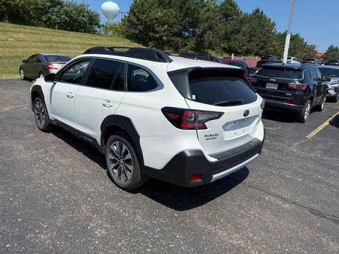 Used 2024 Subaru Outback Limited AWD/4WD image 2