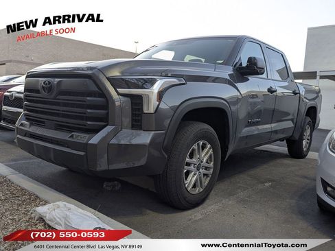 Used 2023 Toyota Tundra SR5 w/ SR5 Convenience Package AWD/4WD image 1