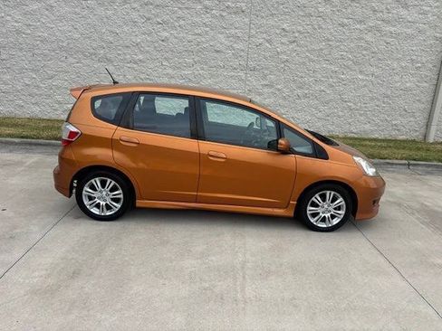 Used 2010 Honda Fit Sport image 17