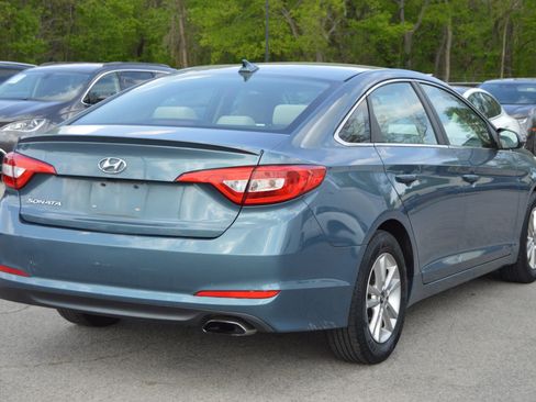 Used 2017 Hyundai Sonata SE w/ Cargo Package image 6