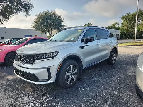 Used 2022 Kia Sorento S FWD image 7