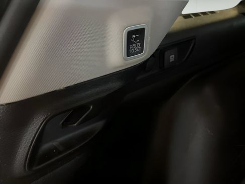 Used 2023 Jeep Grand Cherokee Limited AWD/4WD image 24