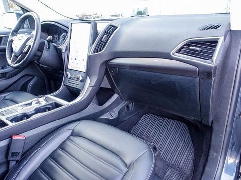 Used 2024 Ford Edge SEL w/ Convenience Package image 6